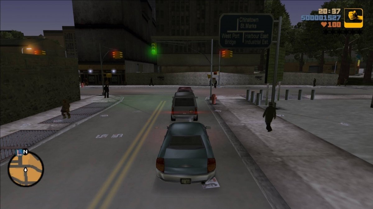 
Первые «компьютерные игры» были простыми, недорогими продуктами, в которые могли играть отдельные лица или несколько человек на одном экране. Графика была минималистичной или вообще отсутствовала. Развитие высококлассных технически сложных консолей и всемирной паутины изменило все это, превратив видеоигры в сложные многопользовательские продукты, включающие высококачественную графику, видео и музыку.
