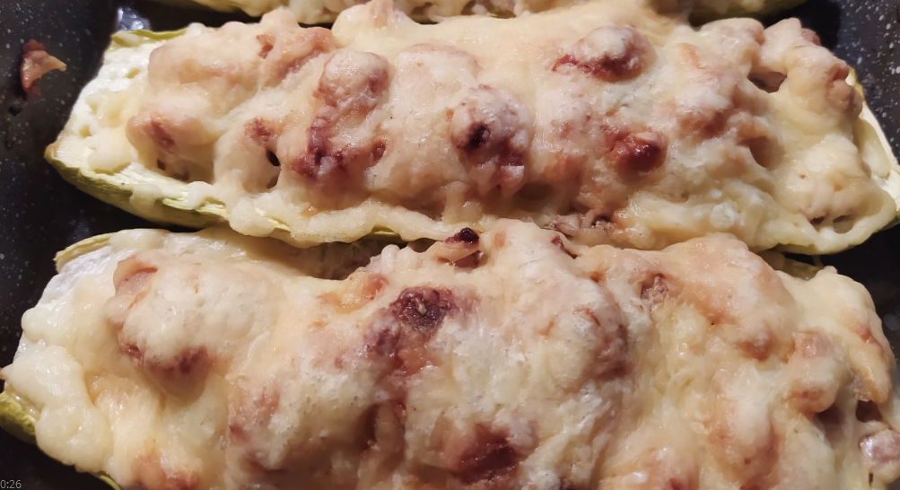очень вкусно! третье место - потому что возни многовато, не люблю готовить ужин дольше 20 минут на все