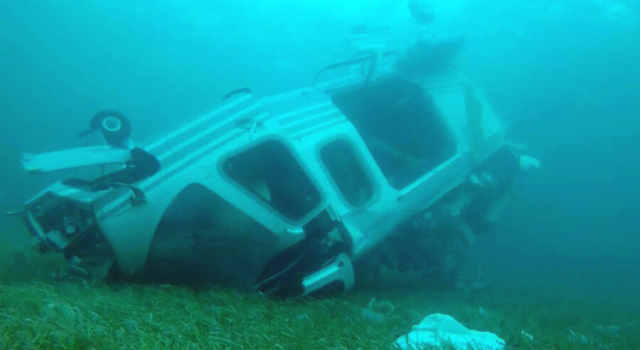 Вертолёт на дне Бермудского треугольника 