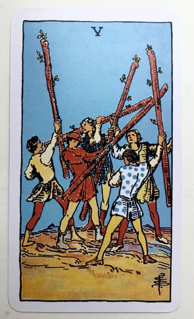 Пятерка Жезлов.