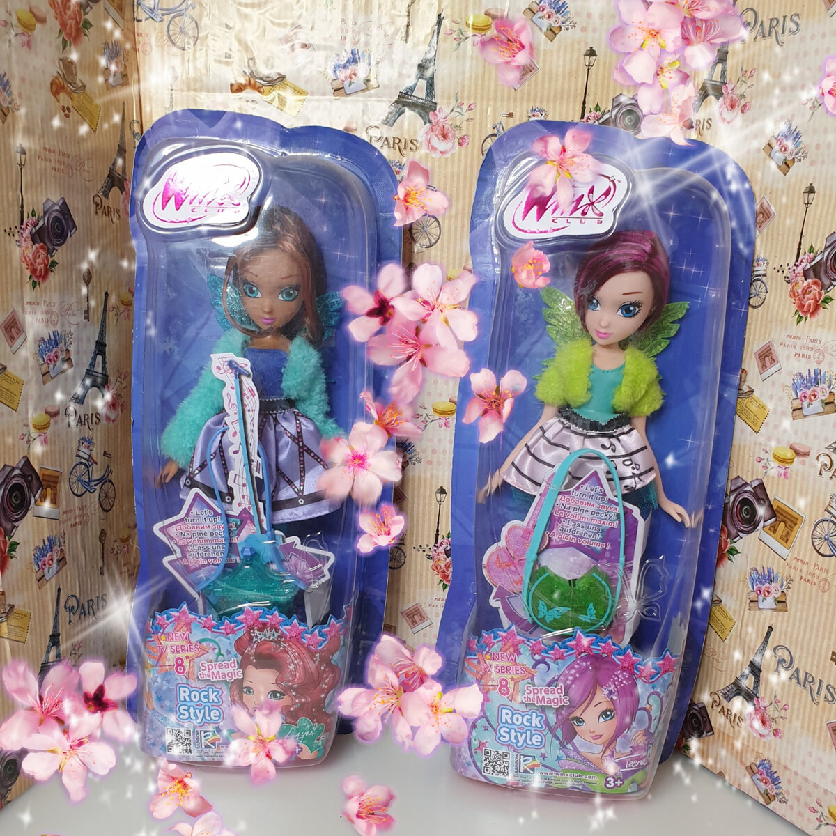 Мои малышки. Цветы мне показалась уместны. 