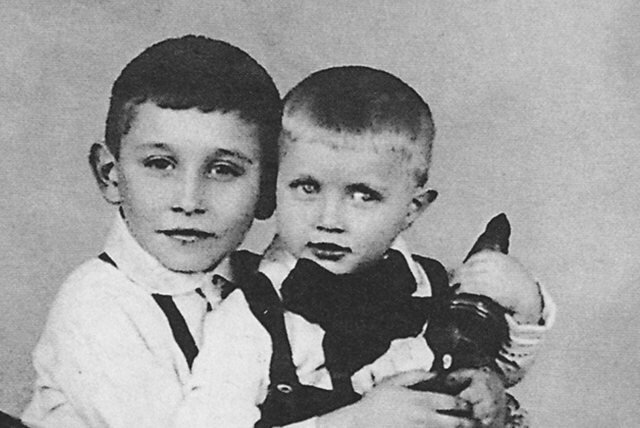 Братья Михаил и Леонид