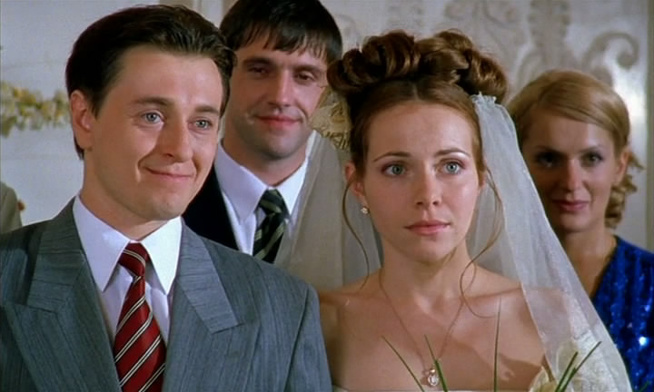 Екатерина Гусева и Сергей Безруков в сериале "Бригада" 2002 год