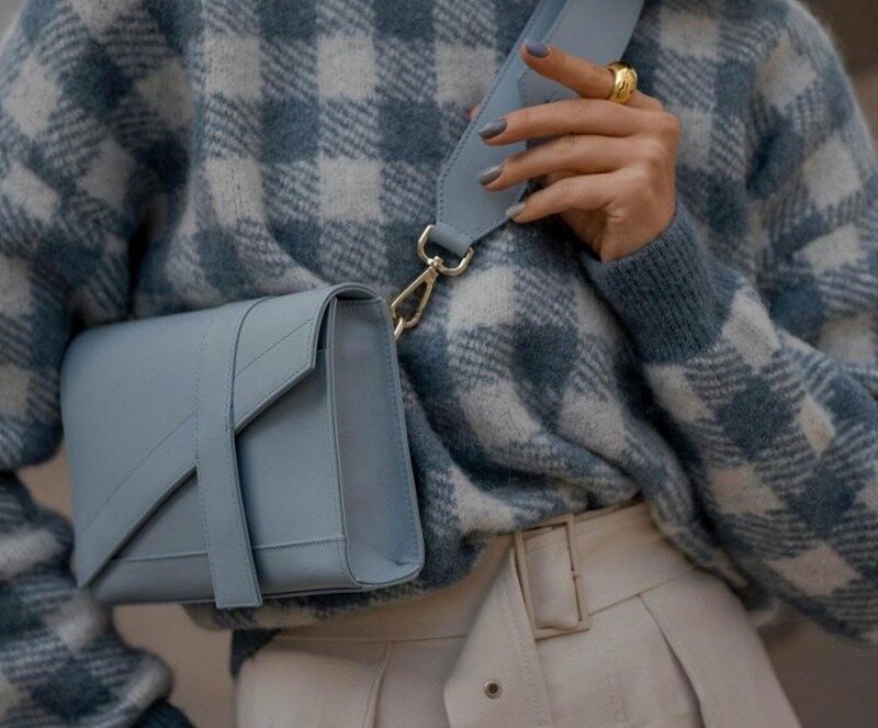 Подпишитесь на мой канал и поставьте лайк на эту публикацию. Данное действие займет не больше 5 секунд, но очень мне поможет в развитии канала. Буду Вам очень благодарна