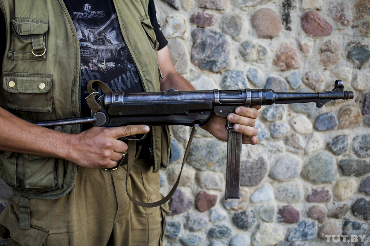 Впечатления от стрельбы из MP-40 | Сталь и огонь | Дзен