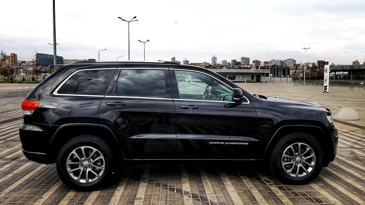 Время летит стремительно и Jeep Grand Cherokee WK2 перевалил за 7 летний рубеж.
И даже дизельный вариант вполне надежен и не так страшен, как его ругают.-2