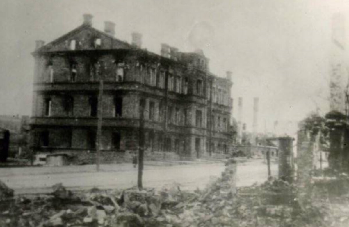 Г. Луга после очередной бомбежки