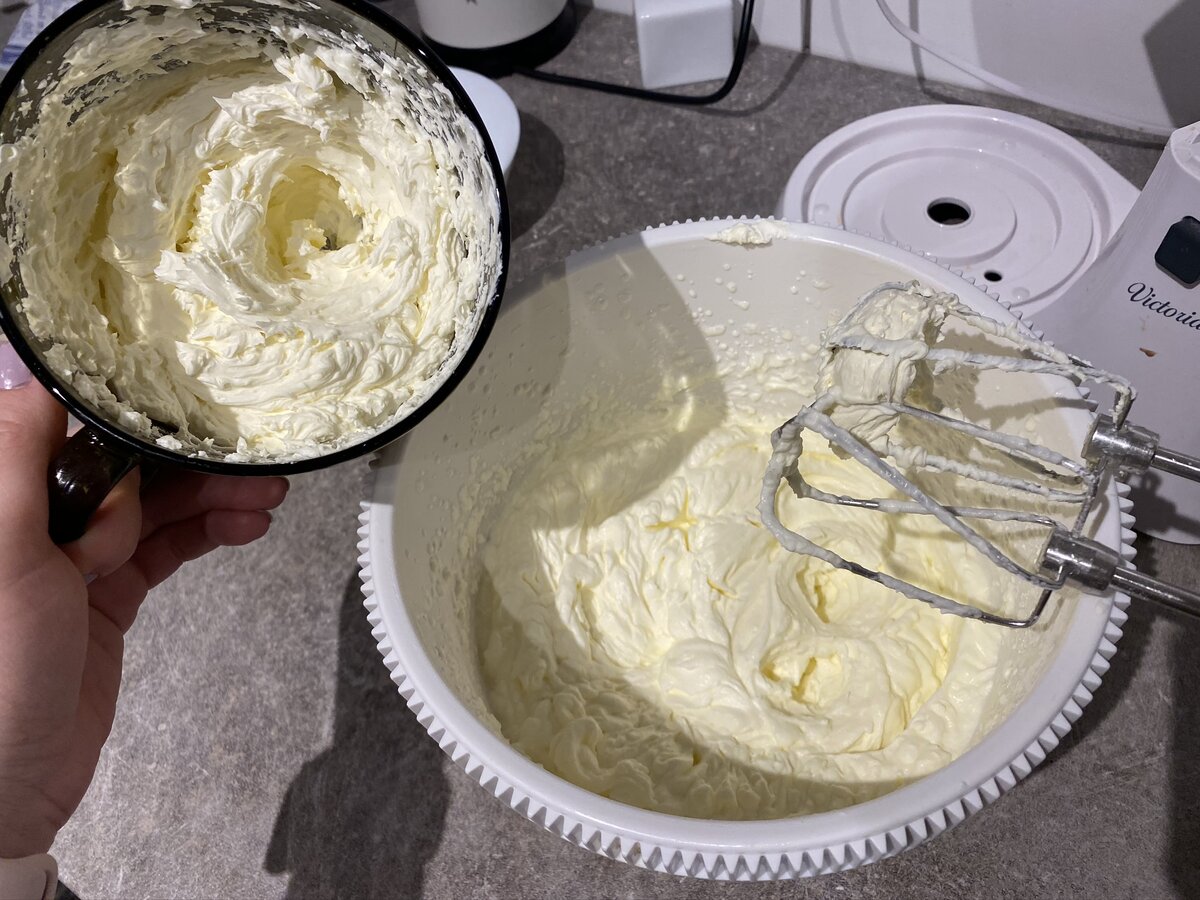 Маскарпоне и сливки