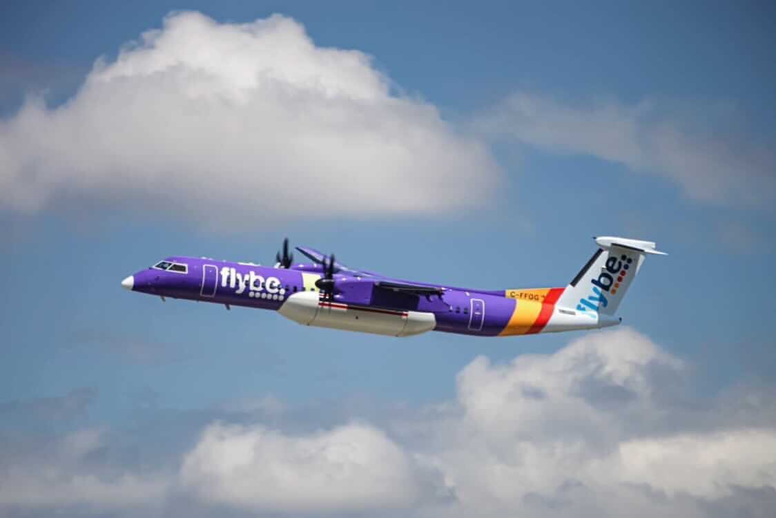 Еще не сменивший ливрею после Flybe воздушный пожарник компании Conair. Фото: @PlaneMad_News