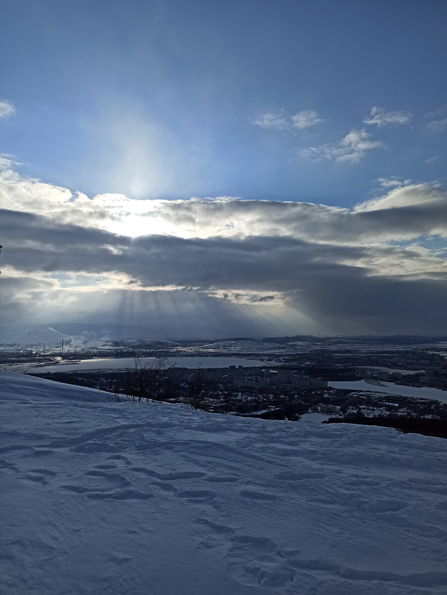 Вид на Мончегорск.