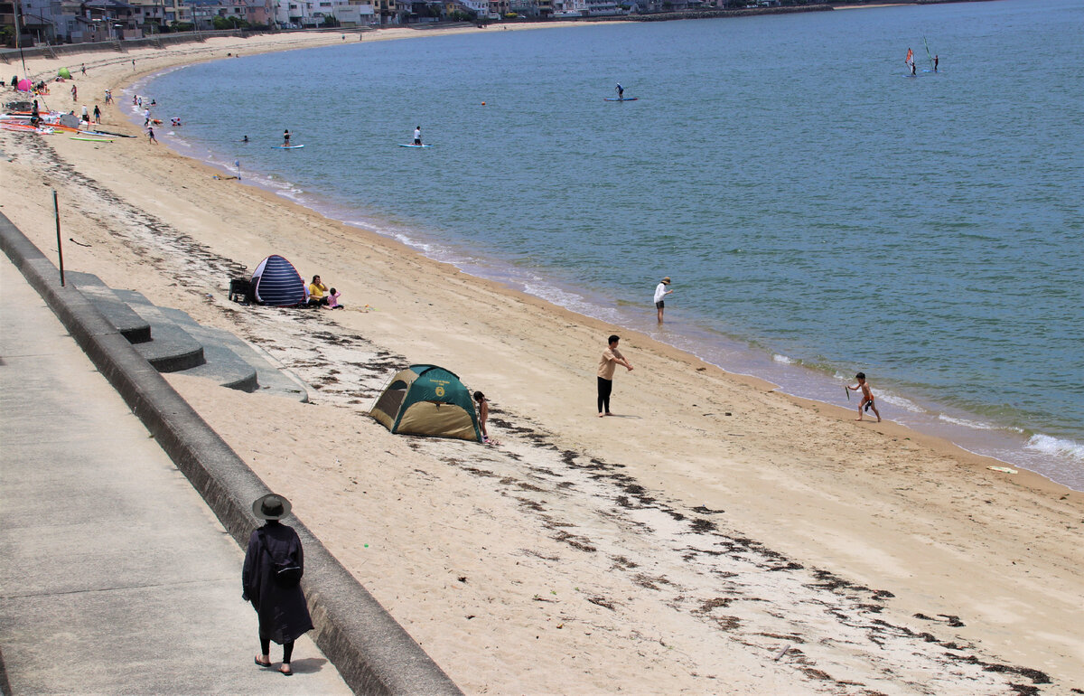 На берегу моря