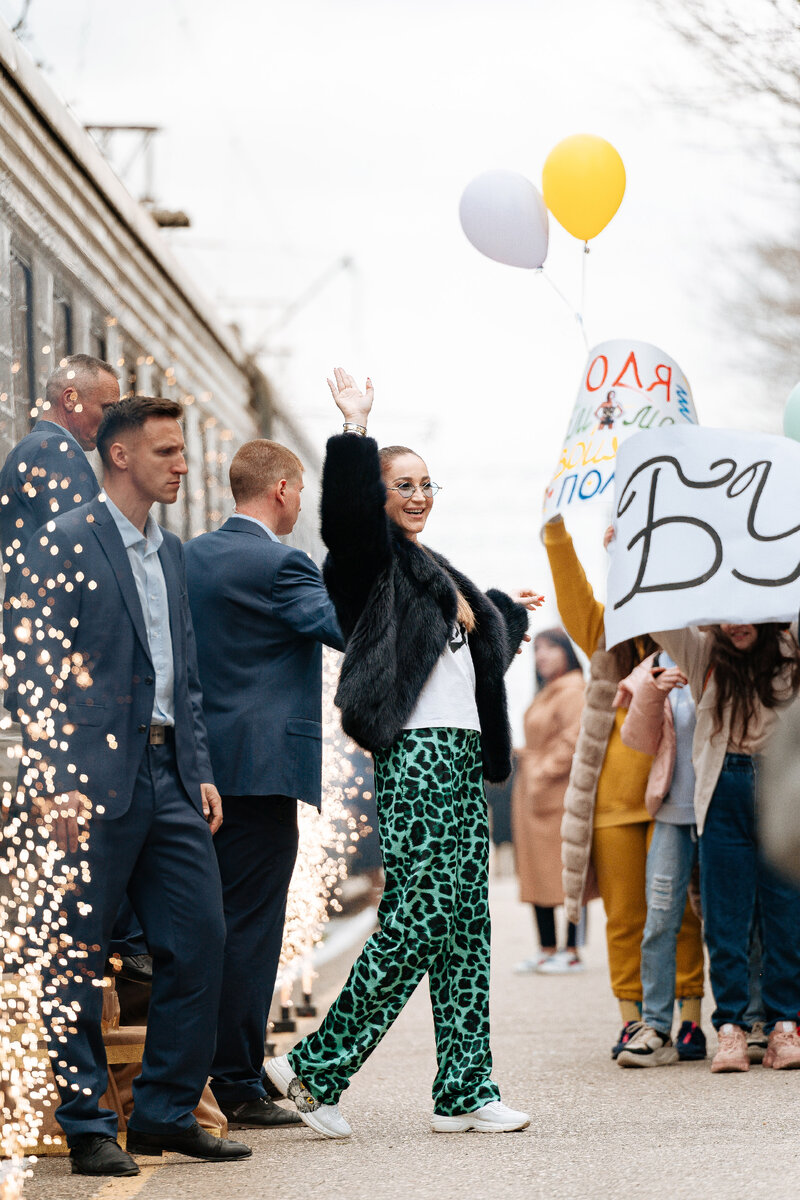 Леопардовые брюки были сшиты специально для Ольги