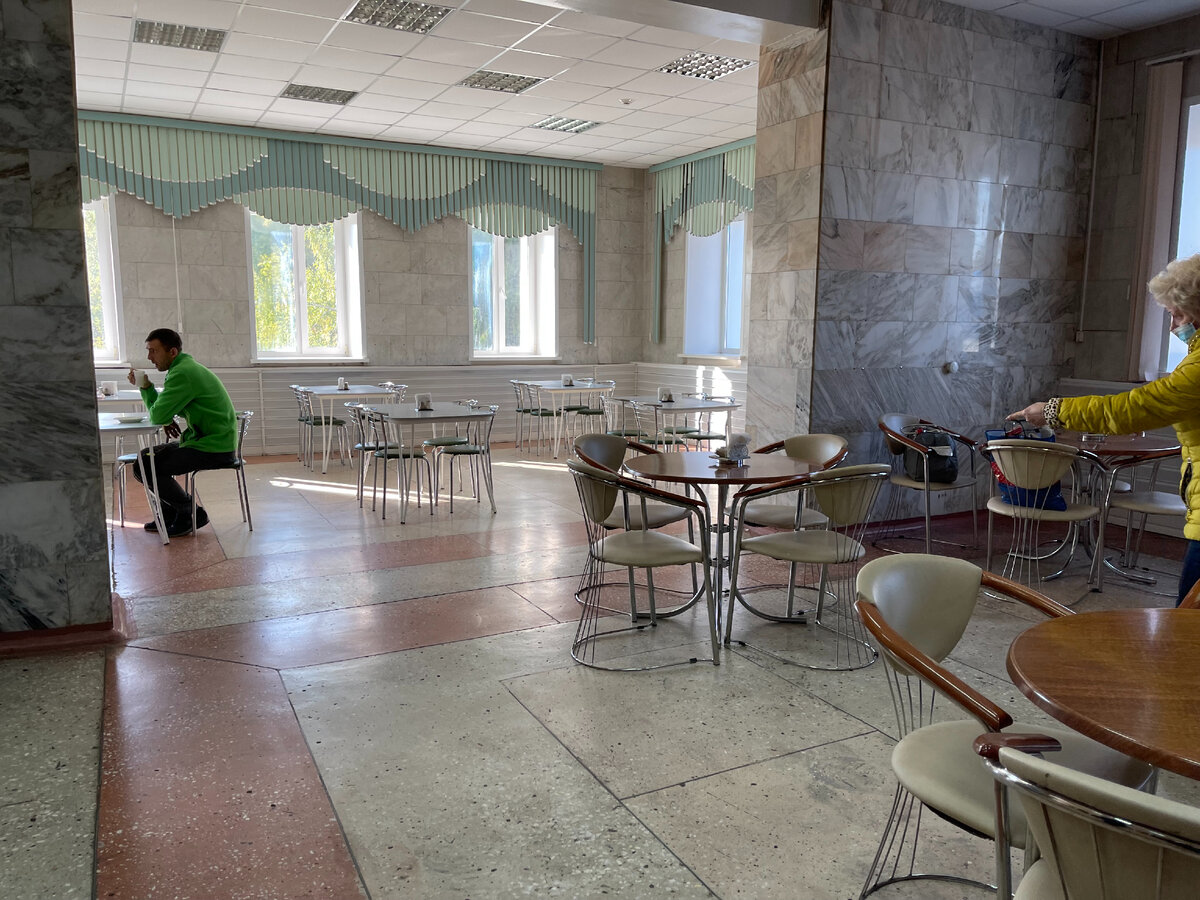 Я зашла в начале - еще пусто