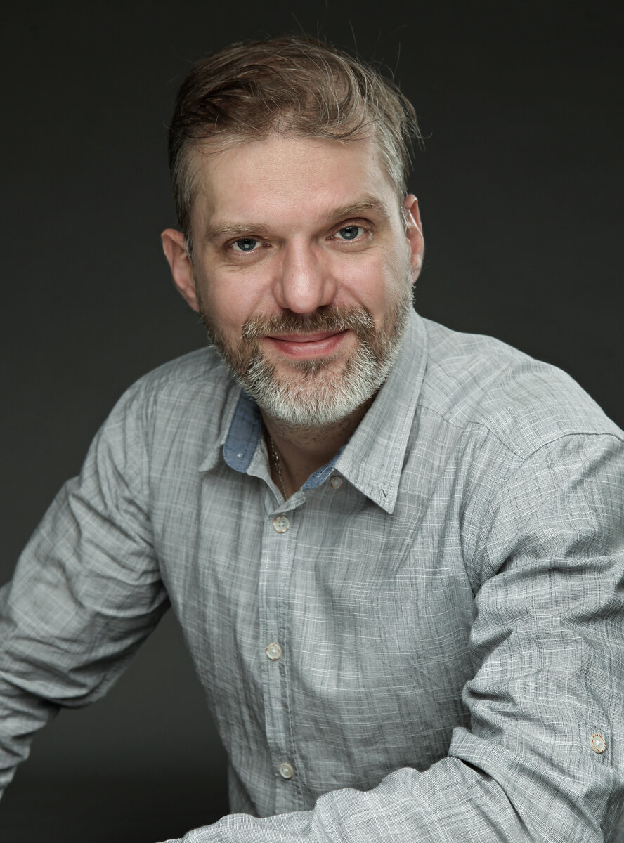 Я не встречала до знакомства с Ромой людей, которые до такой степени любили бы перец чили! Фото из личного архива.