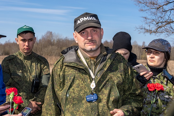 Автор материала - российский поисковик, заместитель руководителя Военно-исторического центра СЗФО, полковник в отставке Сергей Мачинский. Фото: www.postkomsg.com