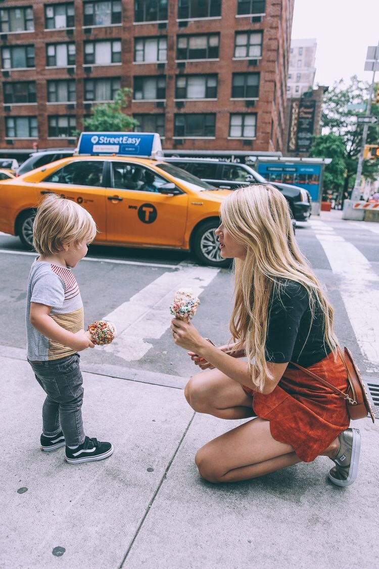 Нестандартные поступки. Стиль поступков. Красивый поступок. Стиль поступков. Необычная фотосессия для двоих.