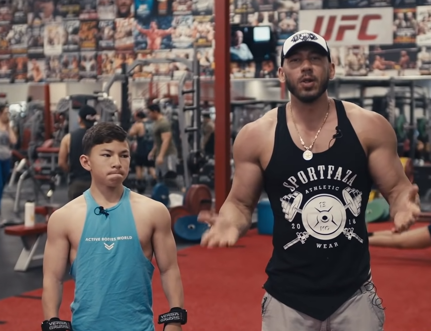 Tristyn Lee бодибилдер