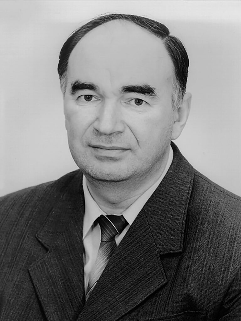 Геннадий Николаевич Никонов. Создатель автомата со смещённым импульсом отдачи АН-94 