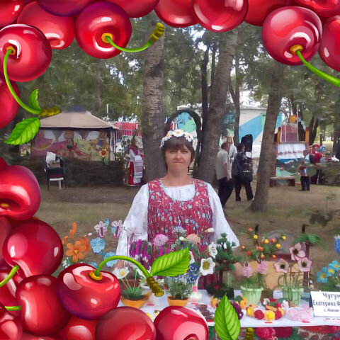 Фото автора. Ярмарка на праздник Королева спорта. 