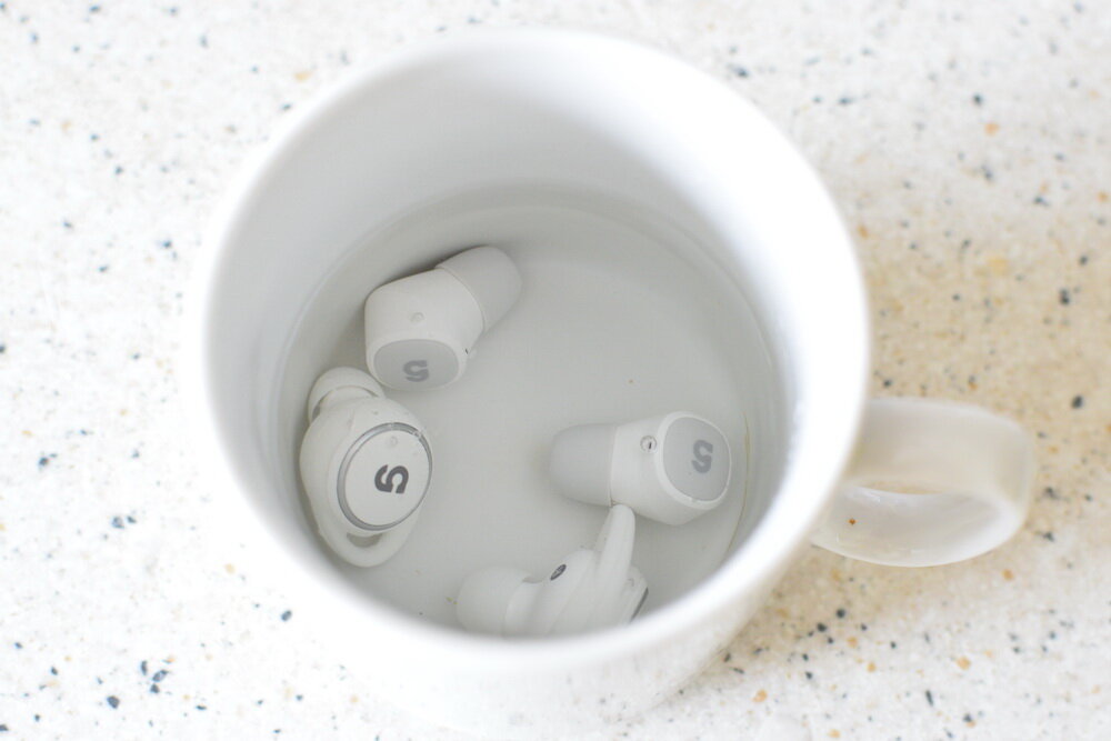 Отечественные наушники CGPods обошли Apple AirPods! Почему их называют ...