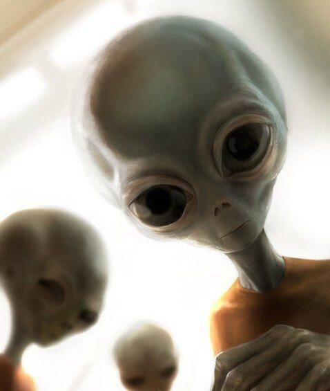 Возможно они используют воду или облака для подзарядки своих межгалактических движков. Ведь как по мне подходящий формат топлива находится только у нас и на таких же планетах как наша без всяких примесей... 