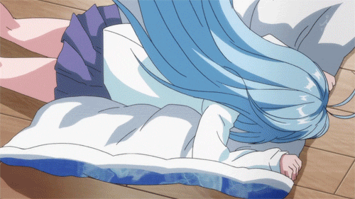 Гифка из аниме "Радиосигнал от чудачки". Кстати, она любительница футонов) 