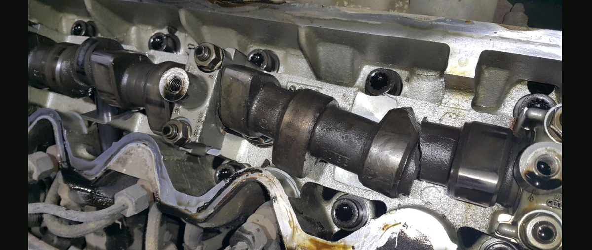 фото сломанного распредвала ауди