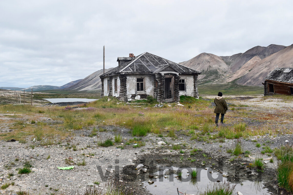 Даже и неплохо сохранилась, издалека если смотреть