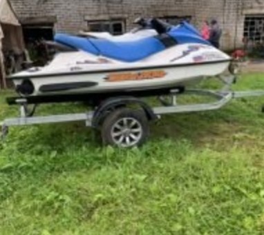      гидроцикл за 100 тысяч рублей .