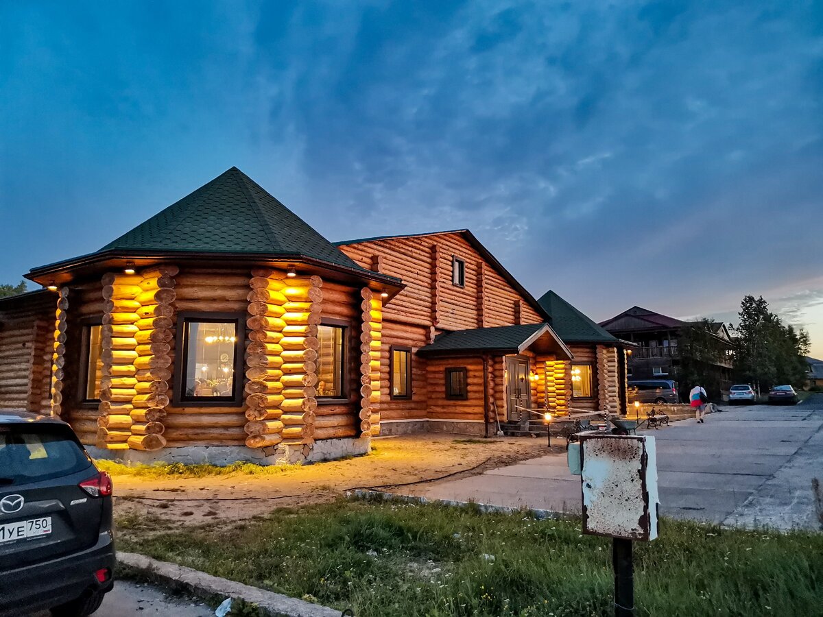 Ресторан туркомплекса Причал в Рабочеостровске