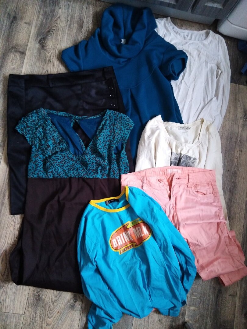 Часть вещей 46го размера примерно, некоторые чуть больше. Многие жили у меня не один год.