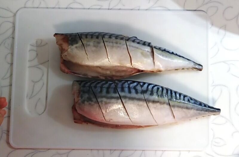 Рецепт Скумбрия, запеченная в фольге от интернет магазина рыбной продукции Goodfish