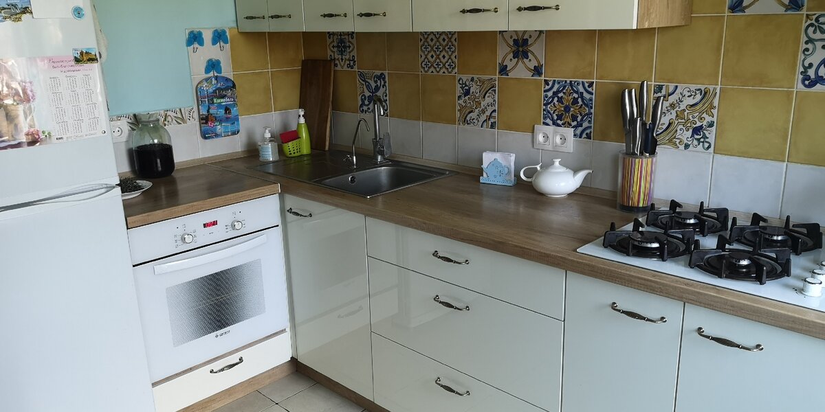 Угловая часть моей кухни