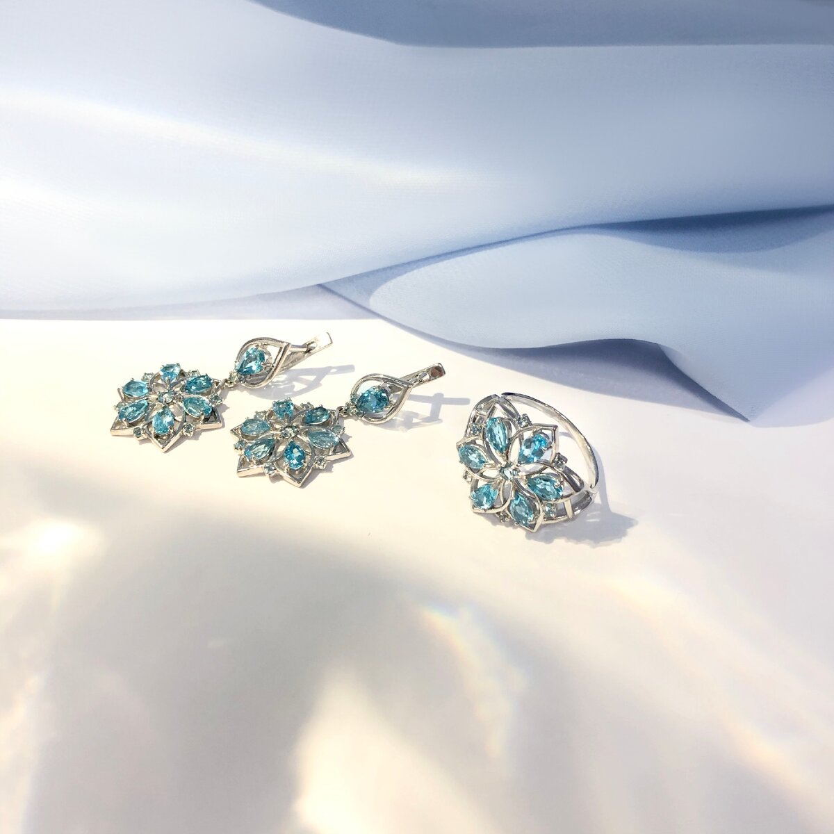 Сет из серебра с топазами swiss (арт. С620-2024ТС) Цена: 31.140Р