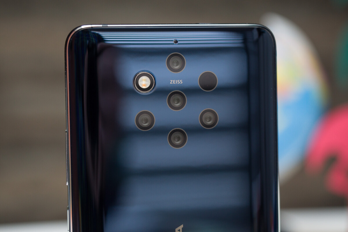Nokia 9.3 Pure Backside desing image 
