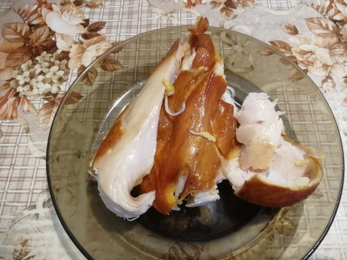 Любители холестеринчика и канцерогенчика могут оставить шкурку.