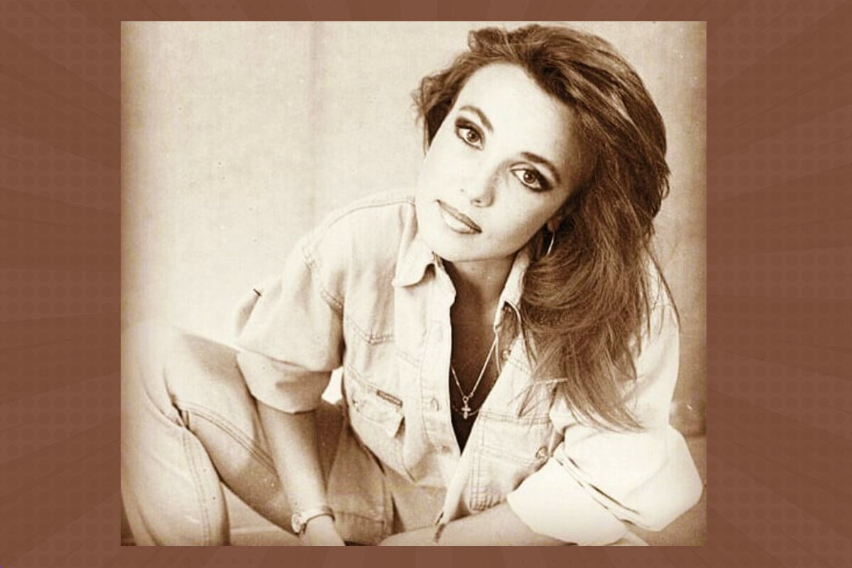 Татьяна родилась в мае 14 числа 1972 года в Ворошиловграде. Отец был старшим лейтенантом — Печёнкин Валерий Павлович, а мать технолог завода — Печёнкина Татьяна Георгиевна. Также был старший брат Вадим.