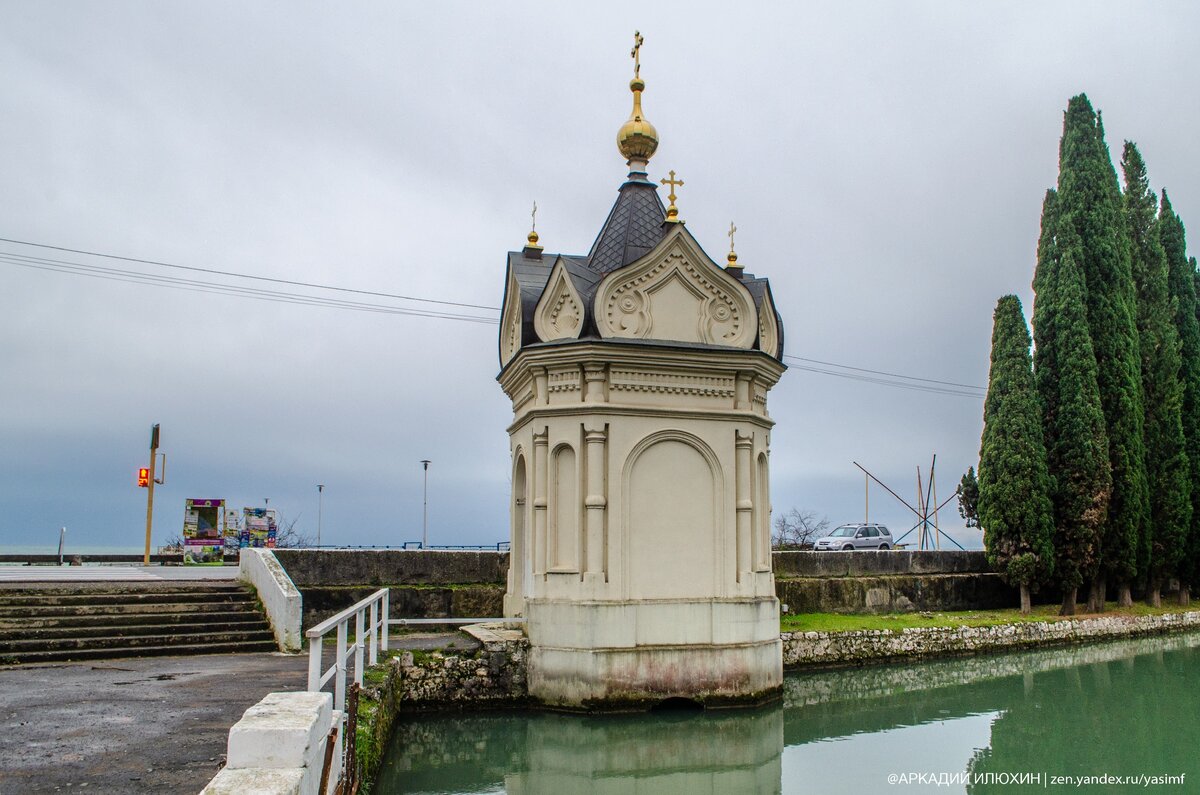 Новоафонский монастырь. Бывший духовный центр Кавказа и нынешний оплот ...