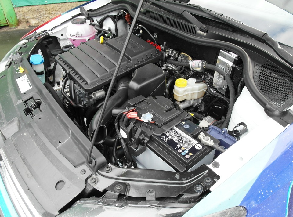 Двигатель шкода 1.6 90 л с. Мотор Рапид 1.6 MPI 110. Мотор CWVA 1.6 MPI. Двигатель Рапид 1.6 90. 1.6 MPI CWVA.
