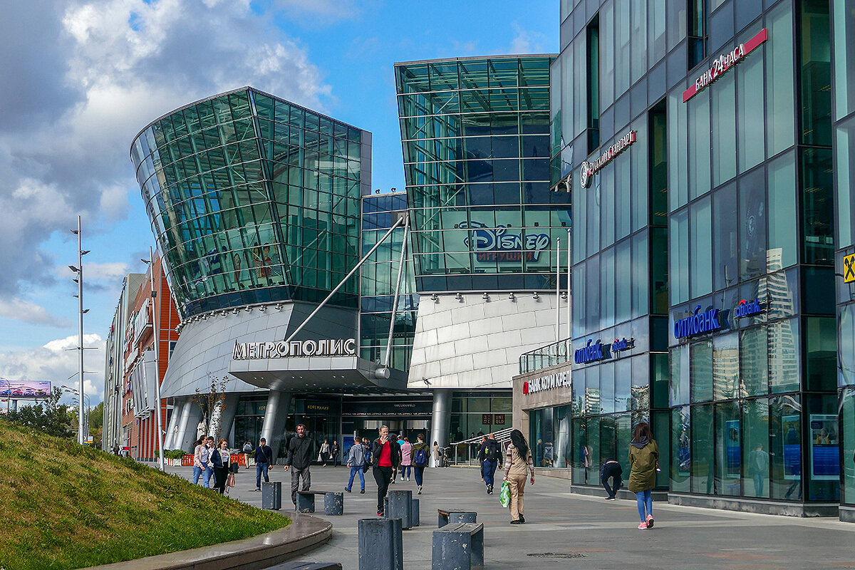 Метрополис москва войковская. Торговый центр Метрополис на Войковской. ТЦ Метрополис Москва Войковская. Метрополис метро Войковская. Торговый центр в Москве на Войковской Метрополис.