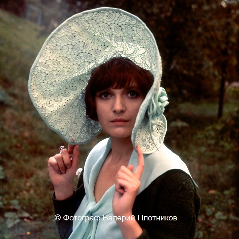 ОЛЬГА ГОБЗЕВА на съёмках фильма «Ехали в трамвае Ильф и Петров»