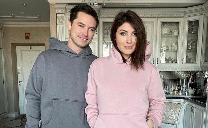 Анастасия и ее избранник. Фото с интернета.