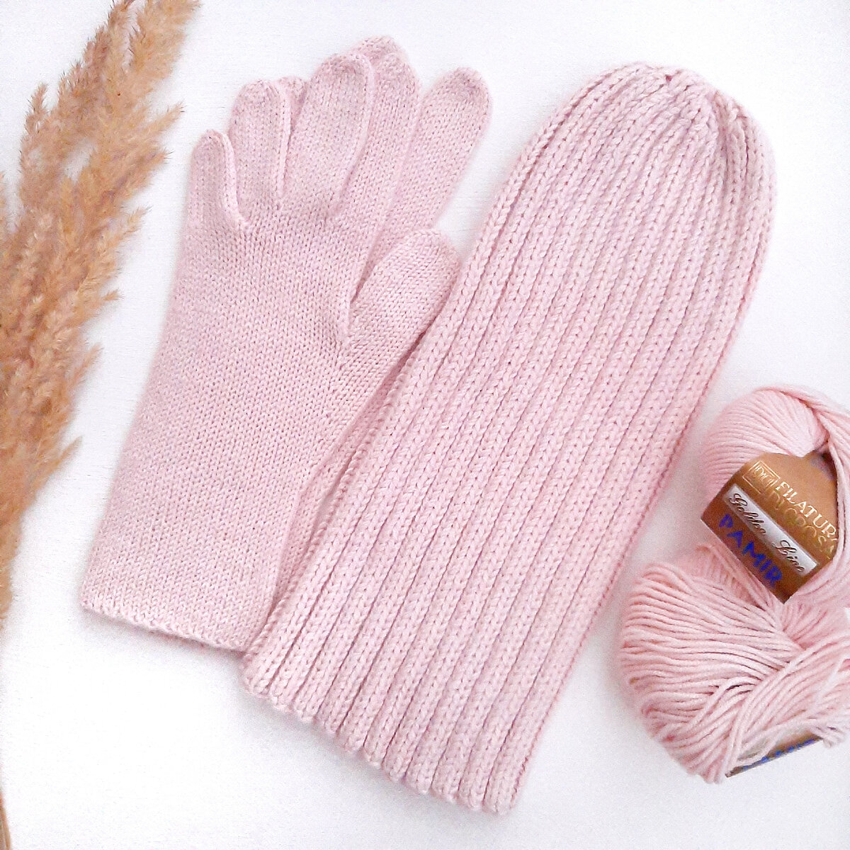 Мягкий комплект из кашемира с мериносом и шелком.