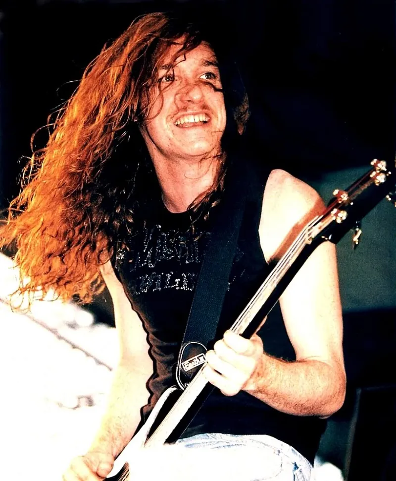 Клифф Бёртон выступил соавтором почти всех песен на "Ride the Lightning". Изысканная интерлюдия в стиле Баха в "Fight Fire With Fire" и искаженное басовое соло в "For Whom The Bell Tolls" - лишь наиболее яркие примеры его влияния