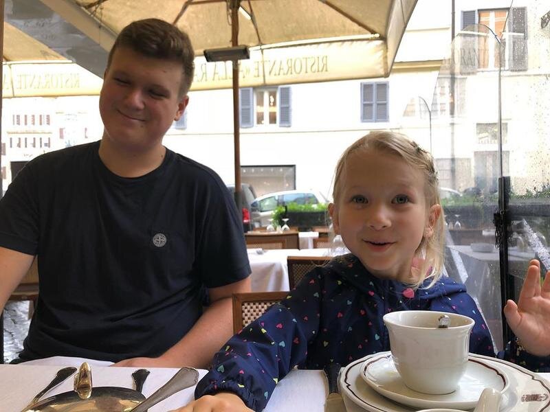 Константин Ивлев с детьми на Мальдивах