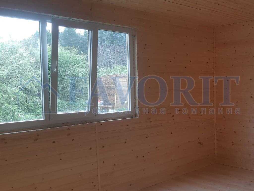 Пластиковое окно в каркасном доме 4х5 (Кстовский район). Дом построен компанией «Фаворит».