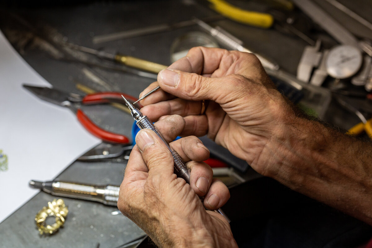 Процесс создания колье высокого ювелирного искусства "Верность", Ювелирный дом RODIS