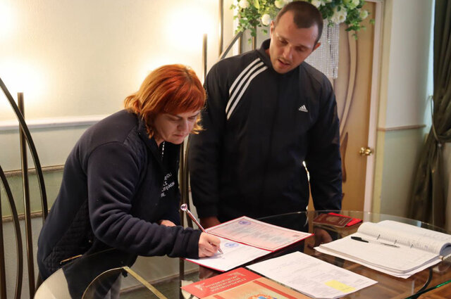    В Батайске проводят регистрацию браков в мобилизационном пункте. Мобилизованные Фото: Отдел ЗАГС г. Батайск