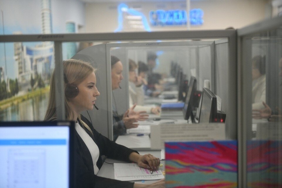     Помимо службы 122 ведомства организовали свои "горячие линии" по частичной мобилизации. Алексей БУЛАТОВ