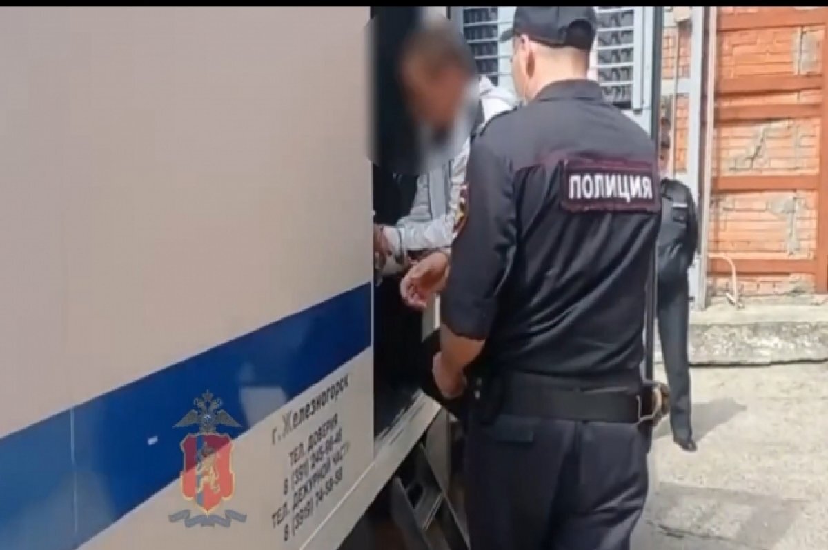    Мужчина уже был ранее судим за похожие преступления.